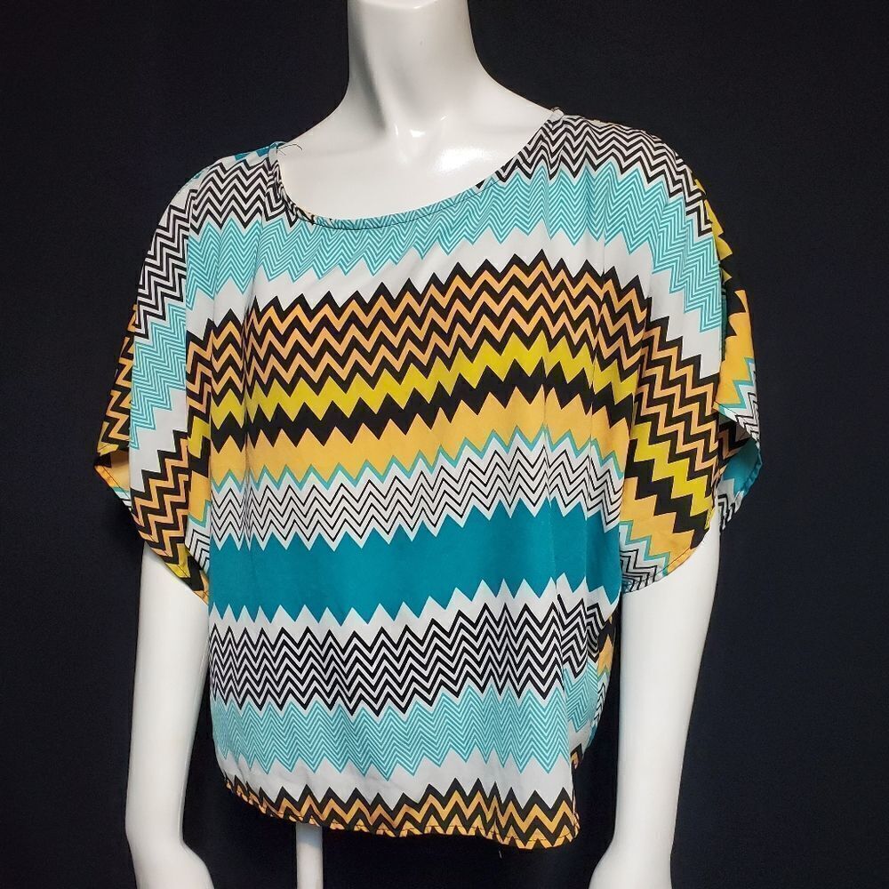 Buttons Chevron Top with Back Zipper (M)
